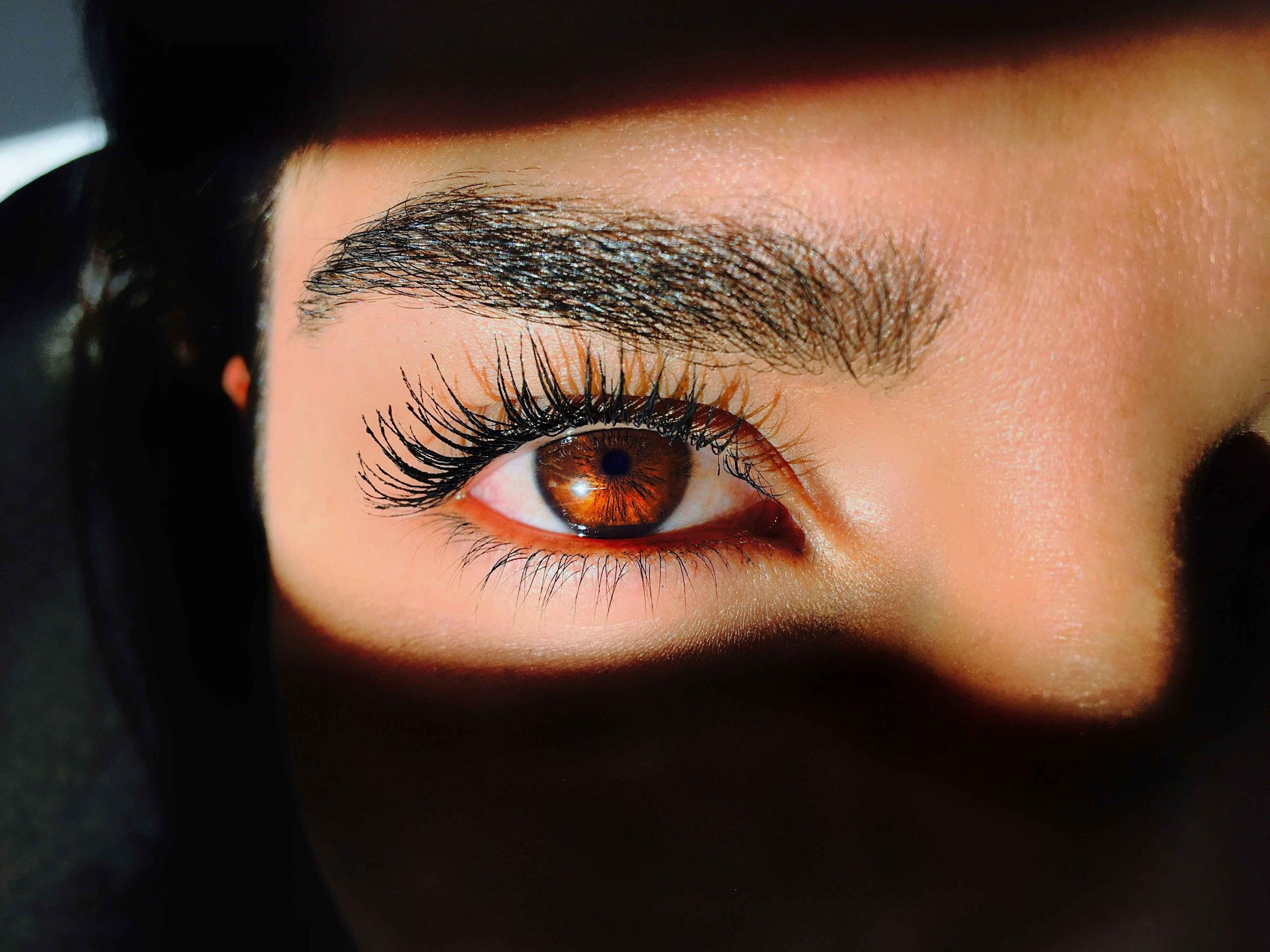 Tips to grow thick eyebrows